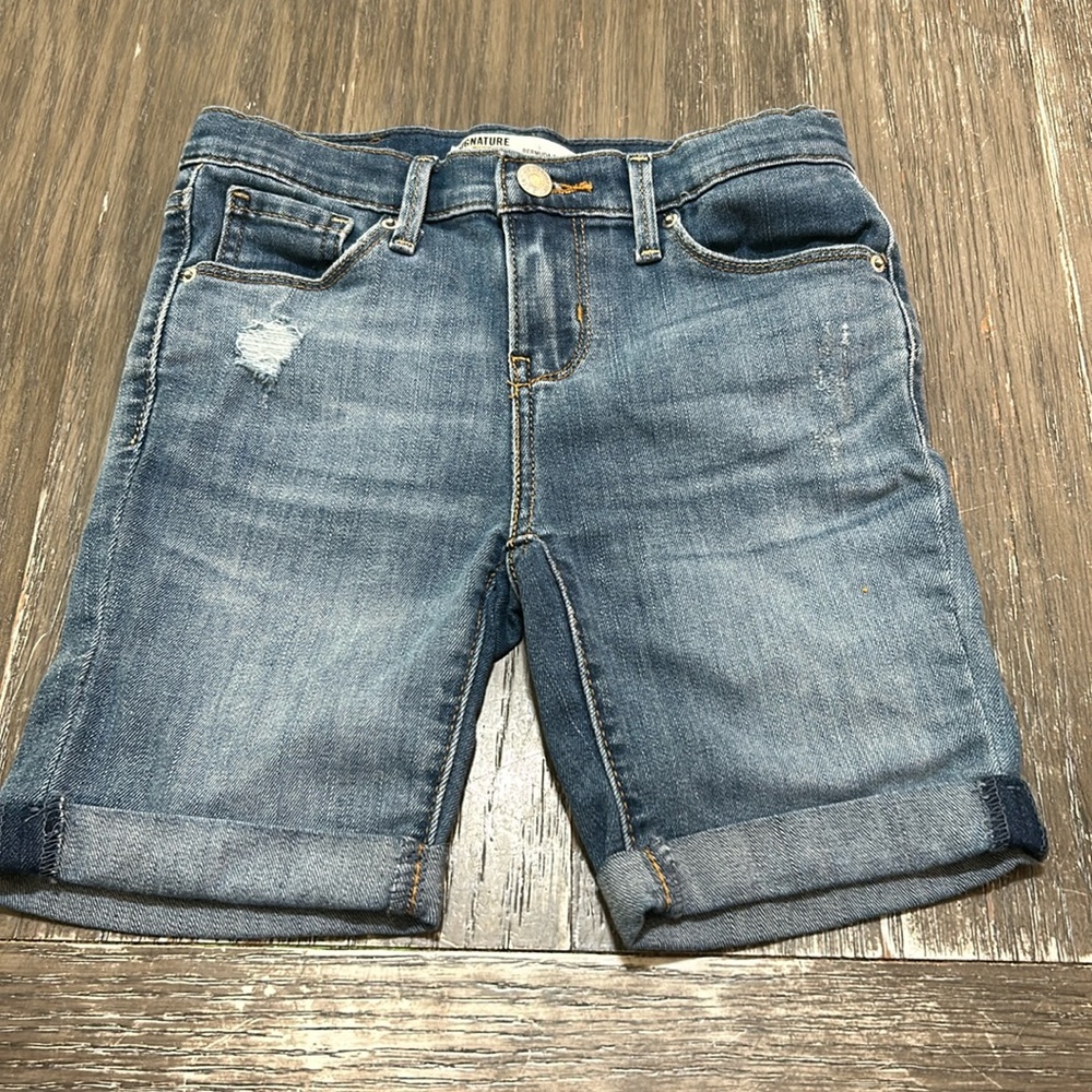 Levi’s signature Gold Bermuda kids shirts